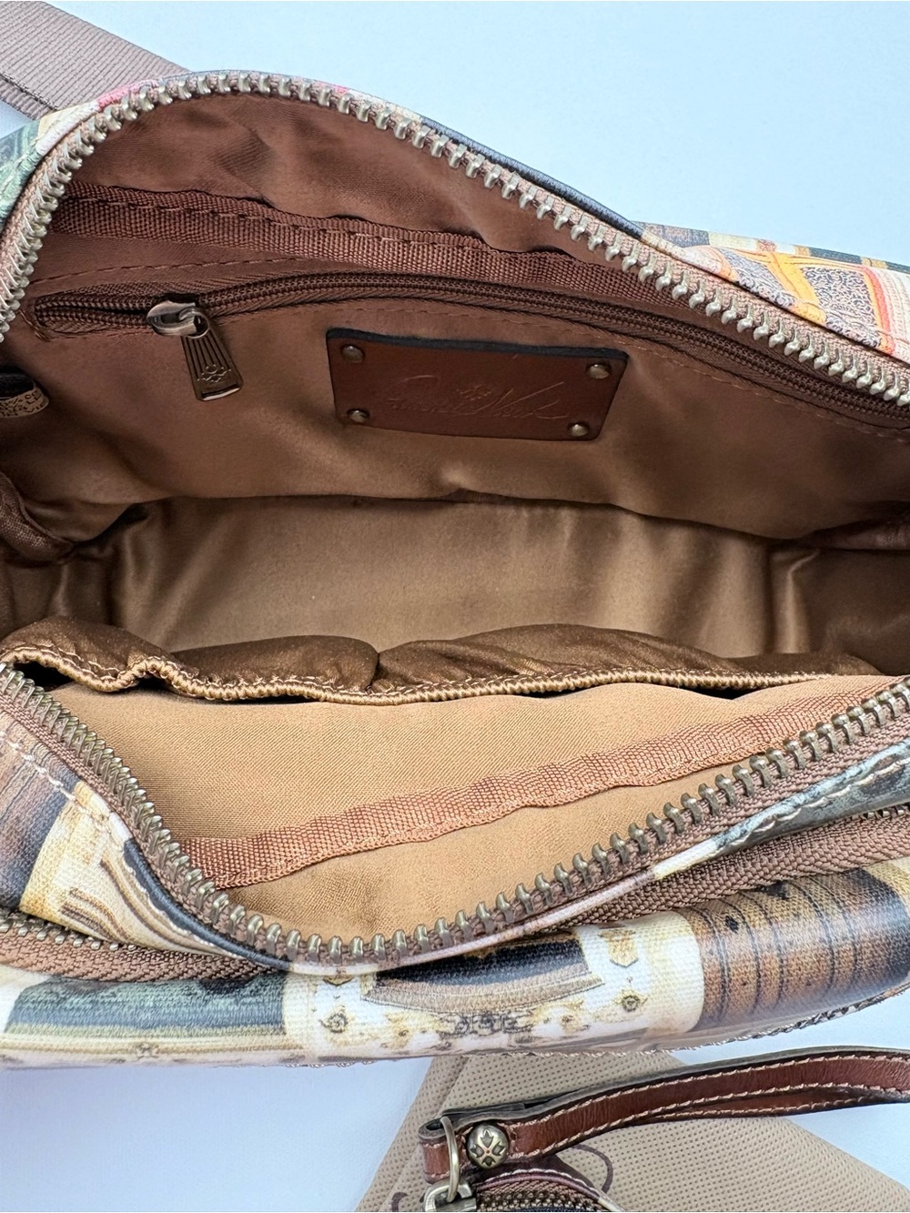 Patricia Nash Piper Canvas coated crossbody and pouch- Doorways to Italy - Picture 8 of 9